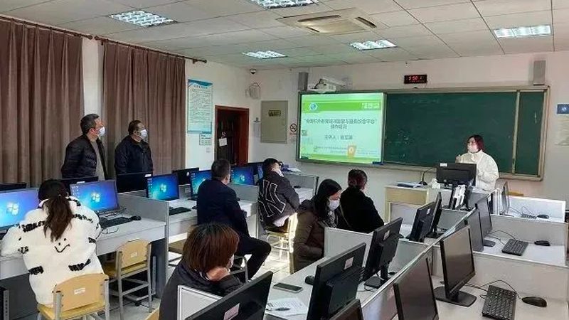 管道焊工：职业发展的关键一环，如何选择优质培训学校？**