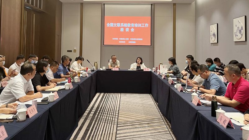 如何选择合适的考研专业课辅导老师：五大关键考量